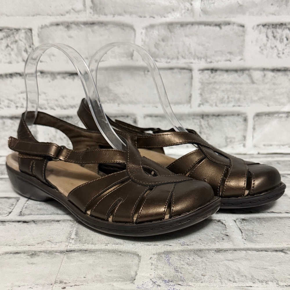 Clark’s Bendable Ankle Strap Metallic, Brown Woven Sandals-Women 7.5